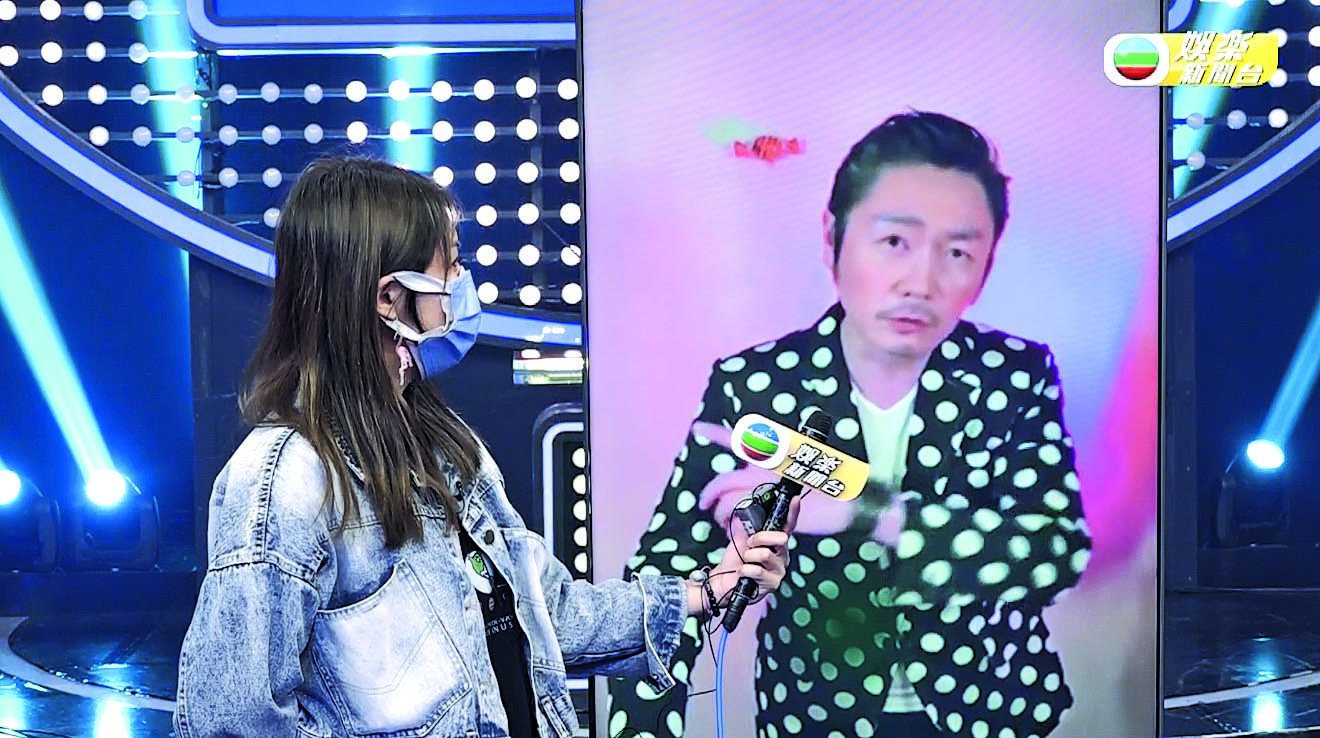 李思捷为家人隔空主持节目 网民无法接受喊停录