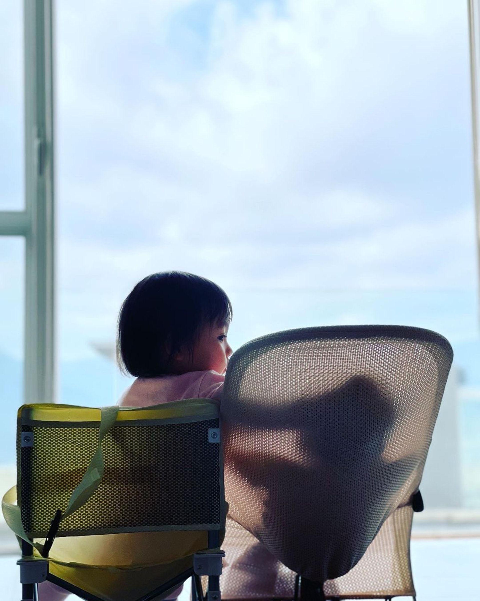 杨茜尧夫妇晒居家防疫日常 罗子溢甜曝女儿喊爸爸