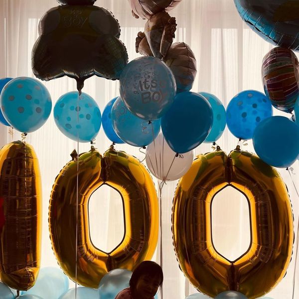 杨茜尧庆祝儿子百日宴 感触儿女大得快