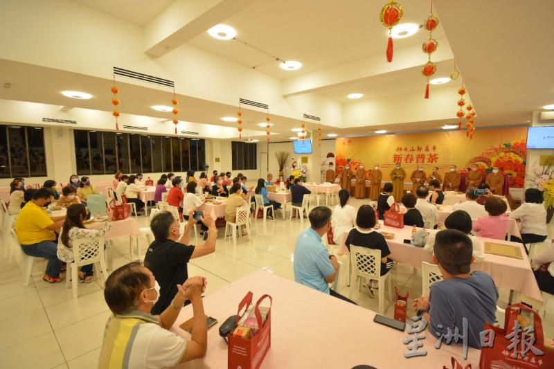 柔：早香会晚普茶，200人新马寺欢喜法相会