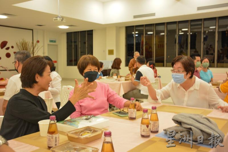 柔：早香会晚普茶，200人新马寺欢喜法相会