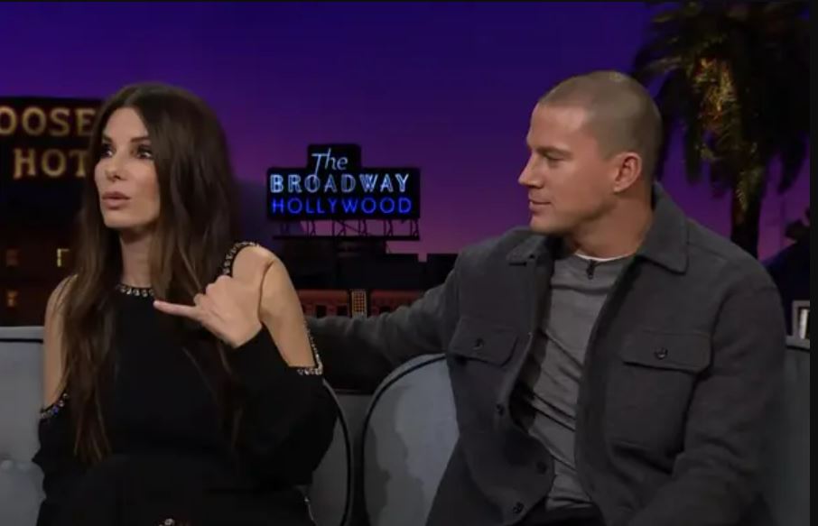 桑黛娜查宁相识太奇妙   因女儿学校打架结缘 