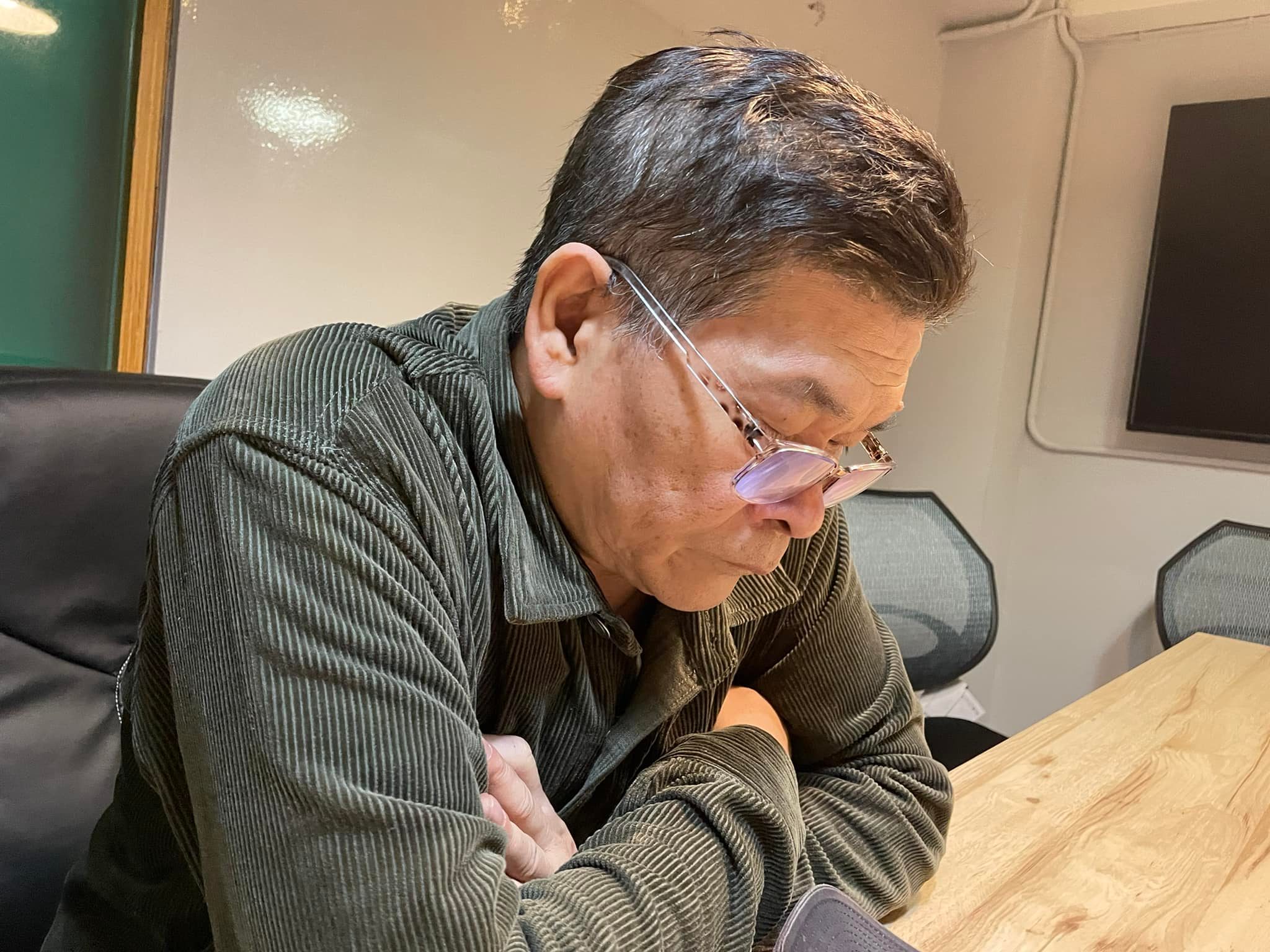 澎恰恰进军NFT 网酸“到时候欠更多”