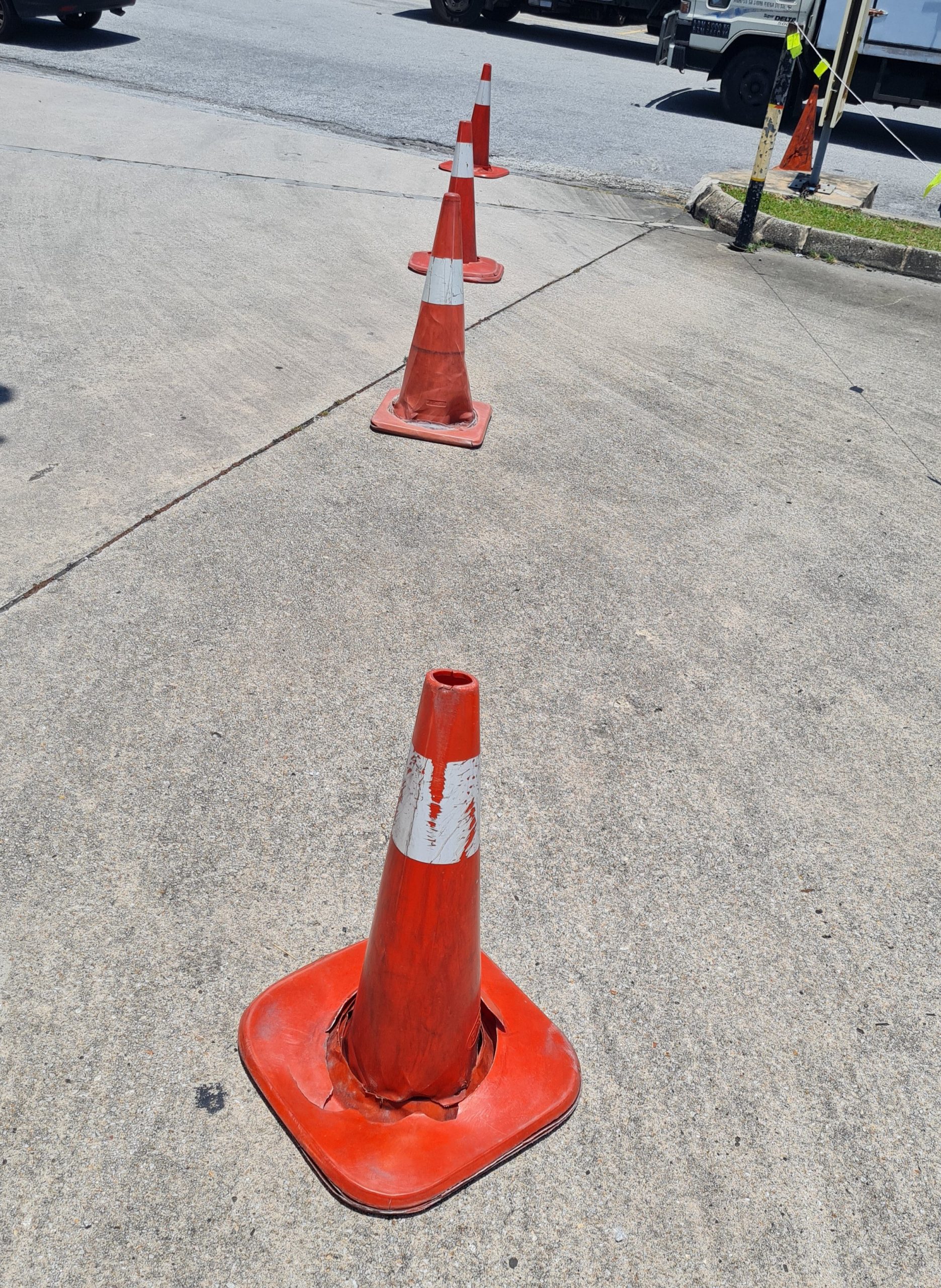 烈阳下成“无影人” 你拍了吗?