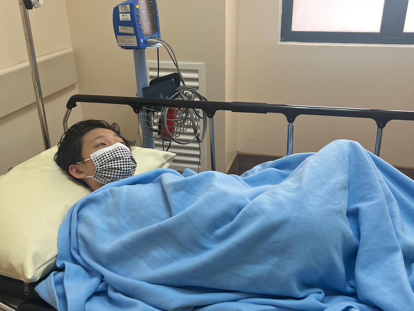 爱FM DJ金龙不寻常打嗝确诊 Amber Chia儿疑校园感染