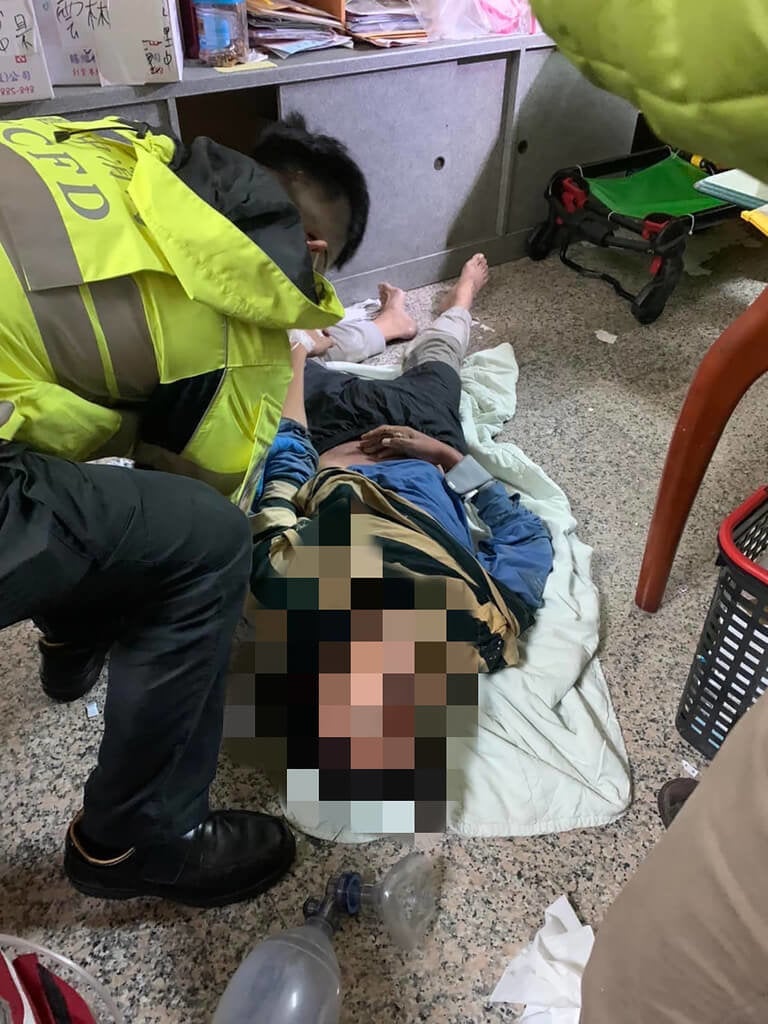 独居男中风倒地7天 邻居报案救回一命