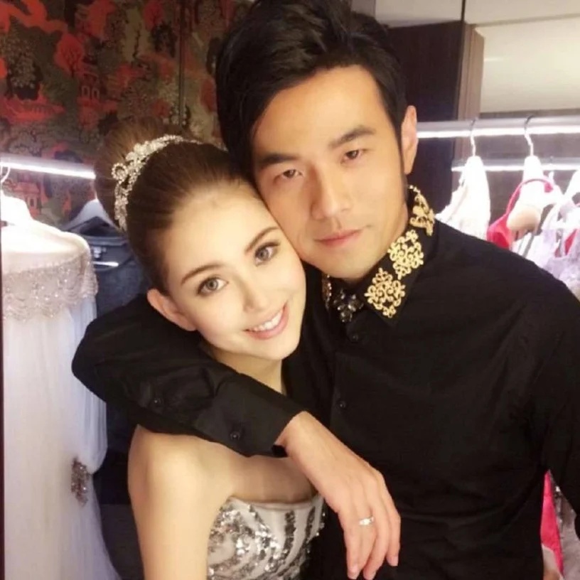  盘点明星创意求婚|大S被视讯求婚不是最狂 王力宏集50万句“我爱你”结局惨烈	