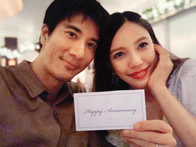  盘点明星创意求婚|大S被视讯求婚不是最狂 王力宏集50万句“我爱你”结局惨烈	