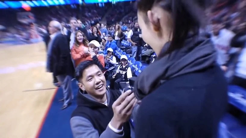  盘点明星创意求婚|大S被视讯求婚不是最狂 王力宏集50万句“我爱你”结局惨烈	