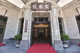  看世界／台外交官杨文昇与清洁工性交易 遭监察院弹劾