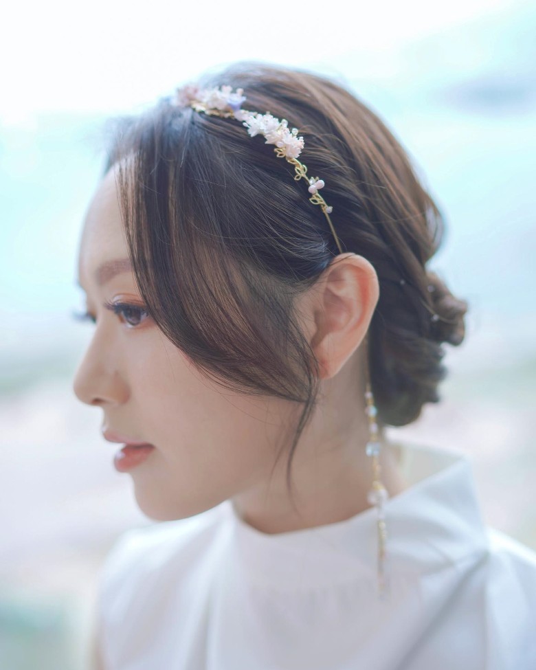 神隐2个月终更新IG 冯盈盈:在春天的幸福中醒来