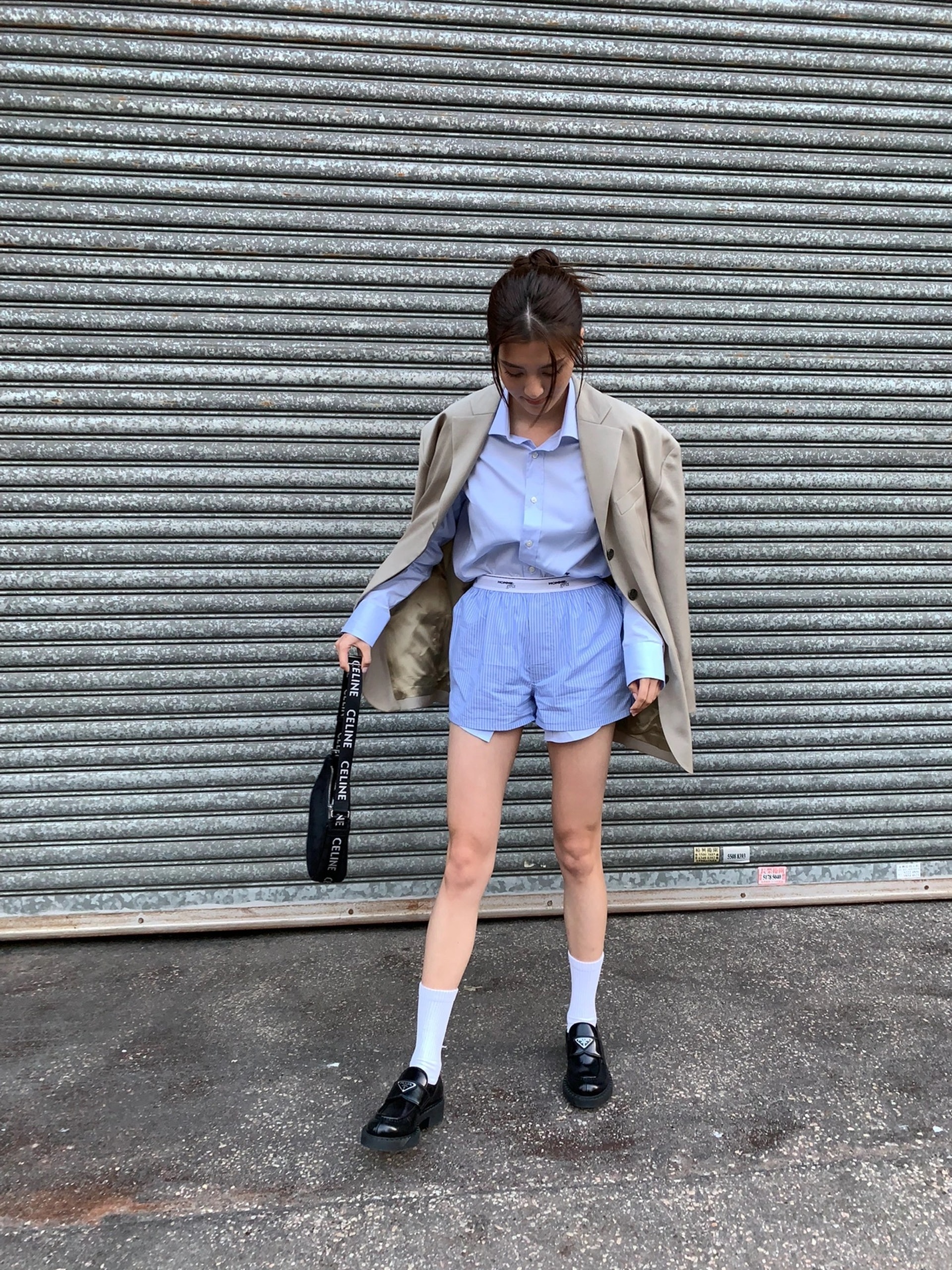 私服穿搭掀热议 吴千语被嘲穿“孖烟通”出街