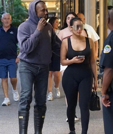 藉新MV歌​折磨情敌 康耶维斯“恐吓”前妻男友