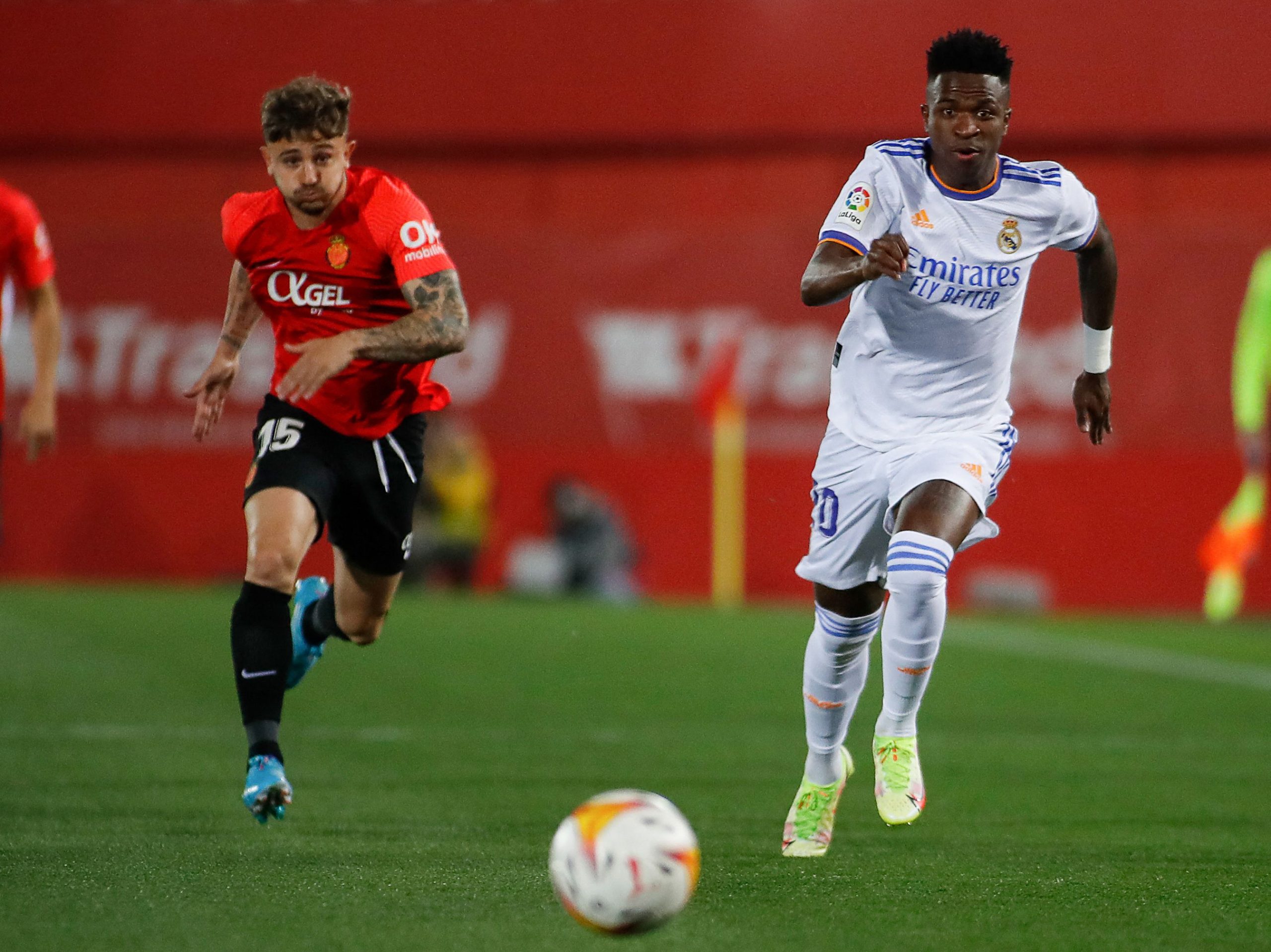 西甲| 哈氏巴塞渐复辟  皇马高度戒备