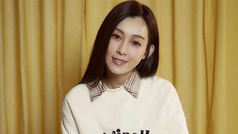 走出口罩风波狠甩哈佛学历阴霾 范玮琪46岁生日报喜讯	