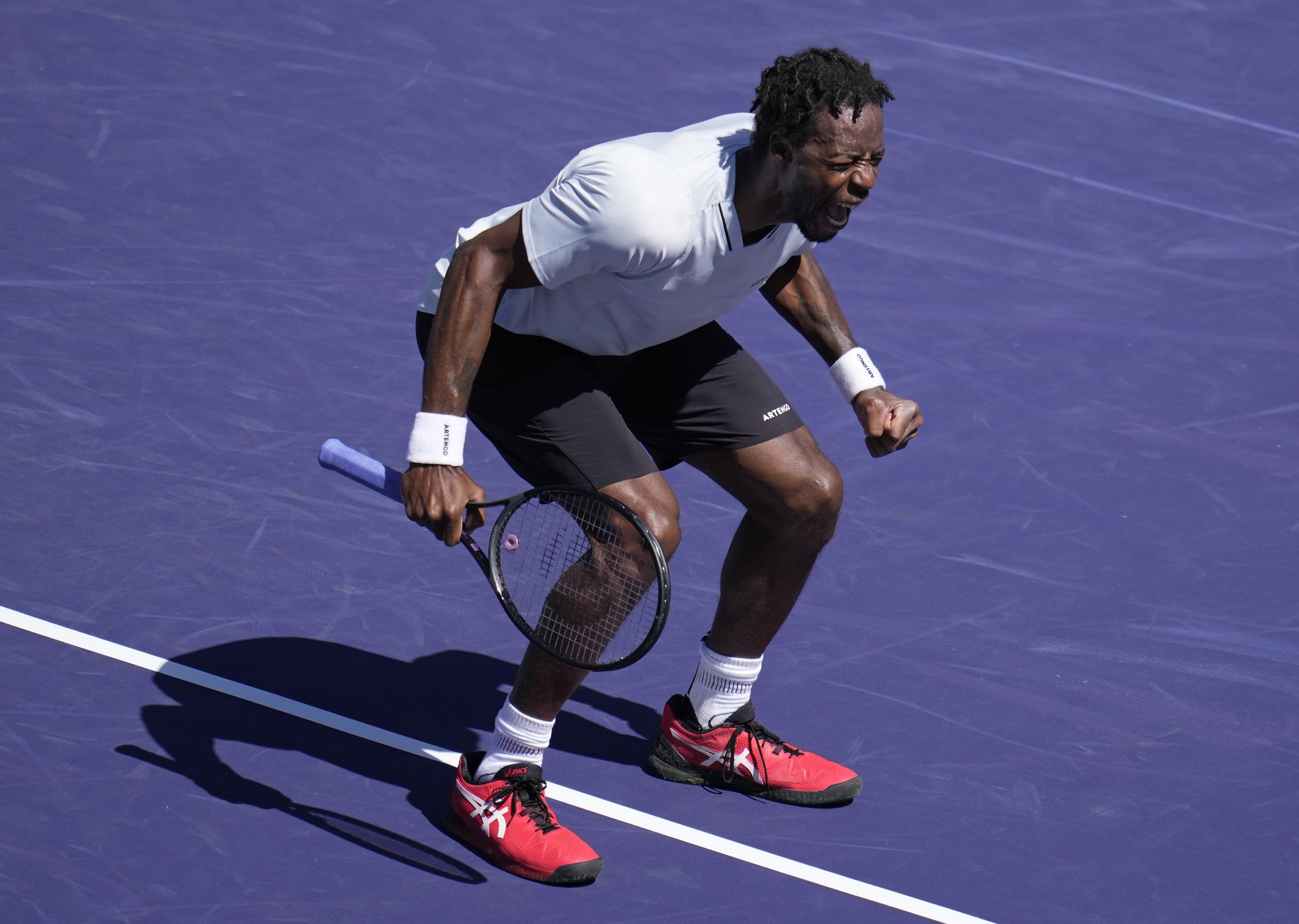 连失7局被蒙菲尔斯逆转  （梅德维德夫）丢世界第一