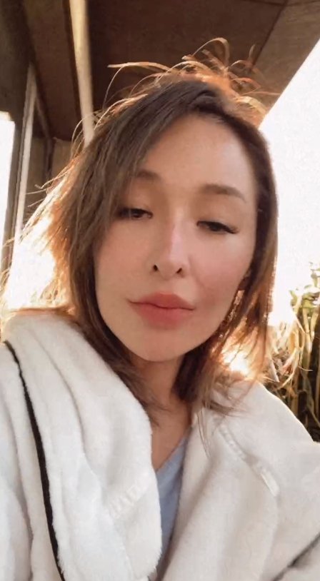 露右脸伤疤“像少一块肉” 萧亚轩:可回到左脸吗?