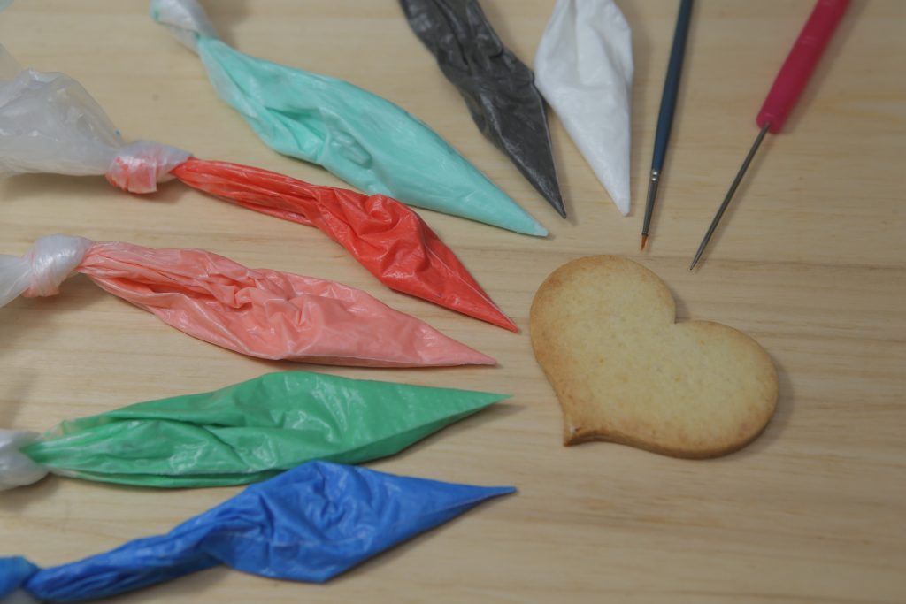 霹:3月24日见报/乐活频道 | IT人爱上制作糖霜饼干 过程好疗愈