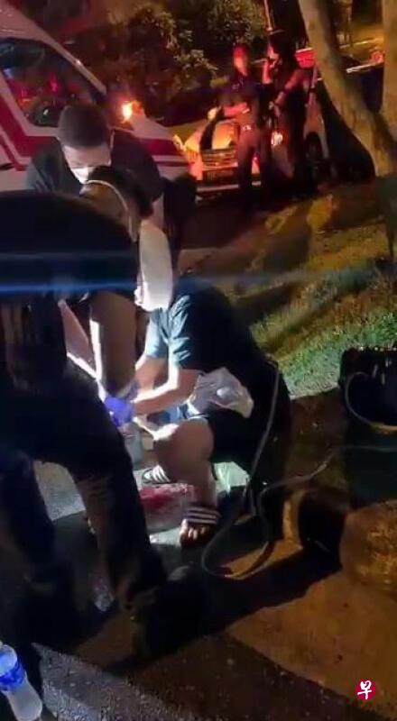 青年为还赌债假卖表 图抢31万刀伤买家脸