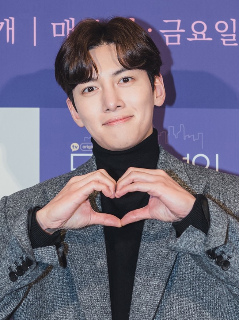 韩流最帅男演员  金宣虎力压众男神夺冠