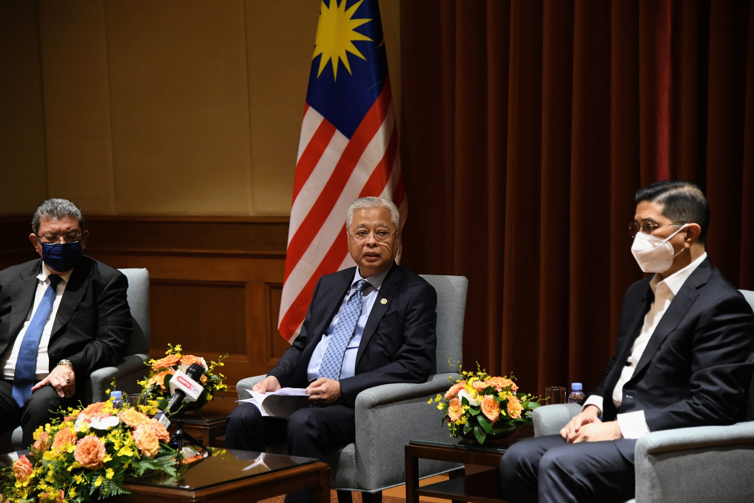 首相:大马承认越南新冠疫苗接种证书