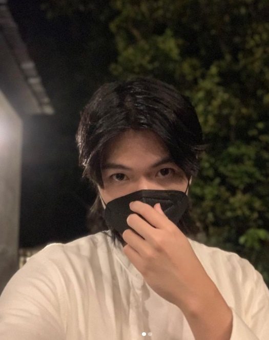 黄启铭为不适父亲检测呈阳 盛天俊拍片解说隔离过程