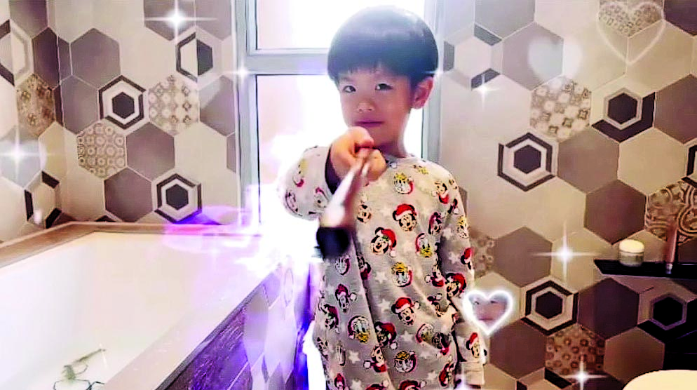 黎诺懿留家抗疫陪儿子 豪宅设私人钓虾场解闷