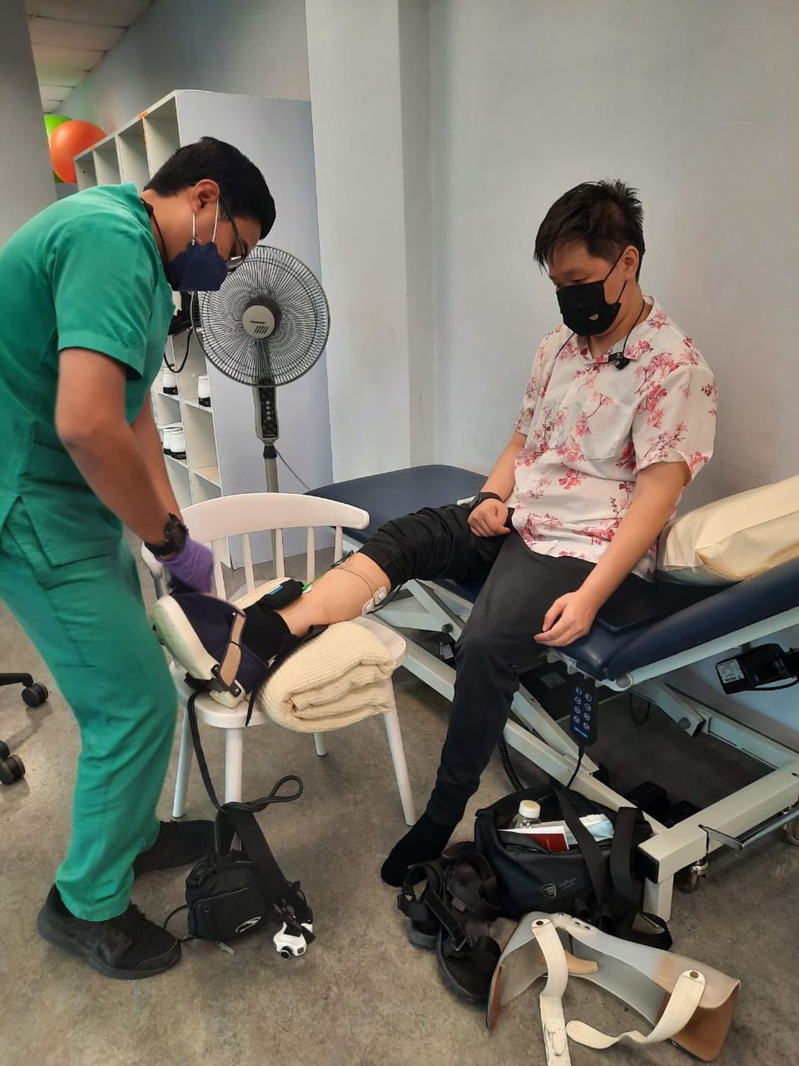 (全国版)甲社险康复中心使用最顶级及先进的设备让会员们进行治疗,重新回到职场