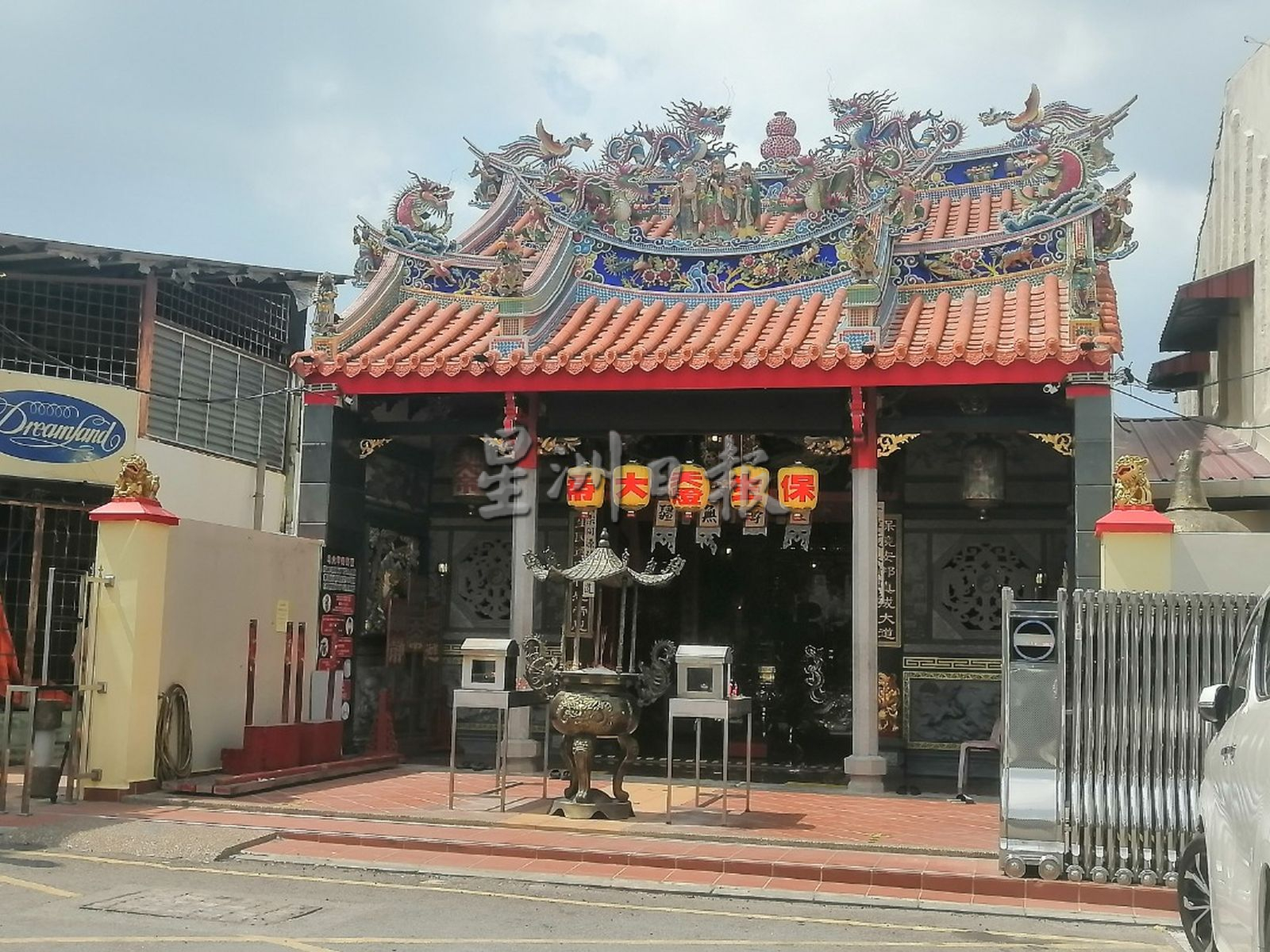 （古城封底主文）政府宣布4月1日开放，甲宫庙保持观望，暂仍遵守现有SOP