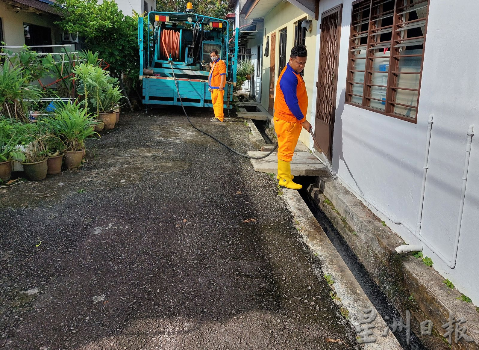 （古城封底主文）清理玛琳再也查希第18路水沟