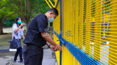 4月1日 机场 关卡满是激动 喜悦和眼泪