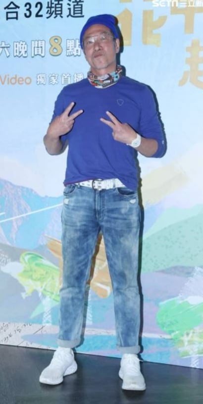 63岁黄仲昆脑部开刀  全程没麻醉当白老鼠