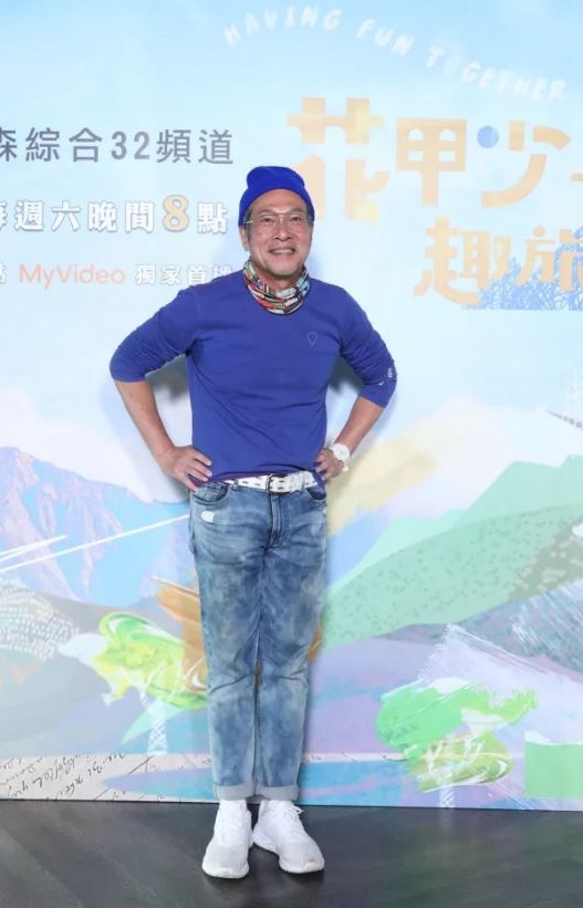 63岁黄仲昆脑部开刀  全程没麻醉当白老鼠