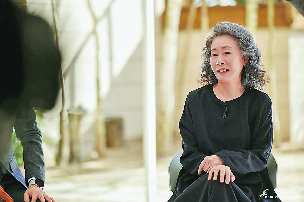 BTS 4度称冠《福布斯》 李政宰安孝燮首登名人榜	