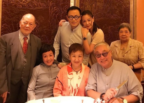 【曾江倒毙酒店房】 王馨平闻恶耗超震惊 胡枫：我不信是事实	