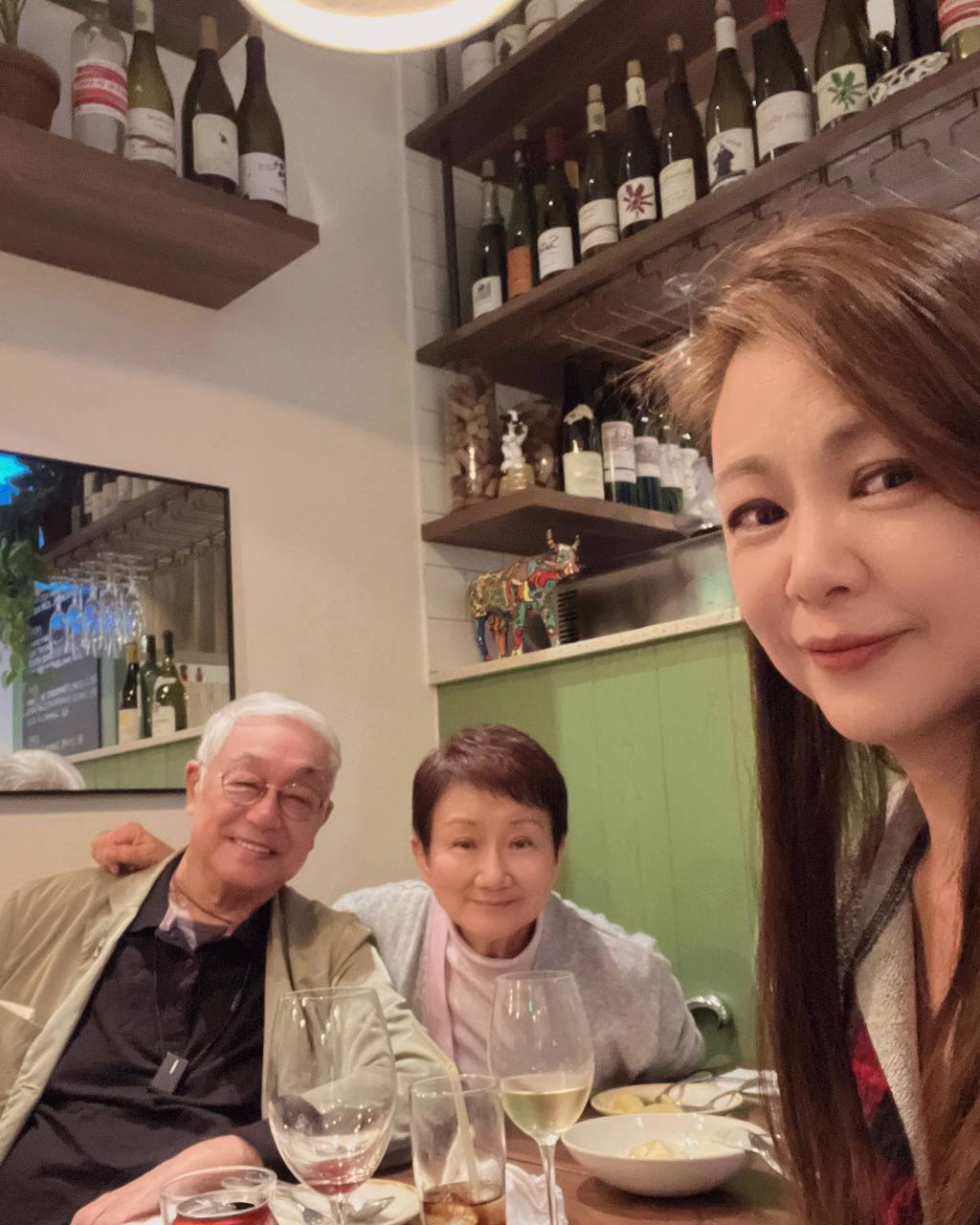 【曾江倒毙酒店房】 王馨平闻恶耗超震惊 胡枫：我不信是事实	