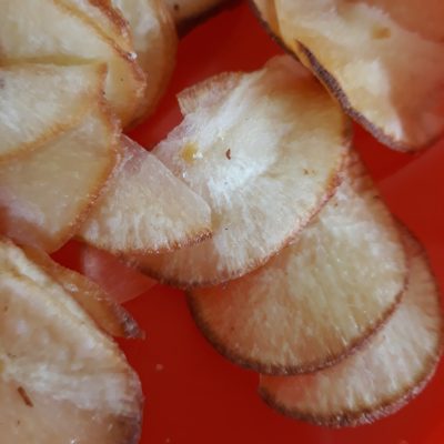 【重拾新村生活】黄秀仪/新村零食——辣木薯片