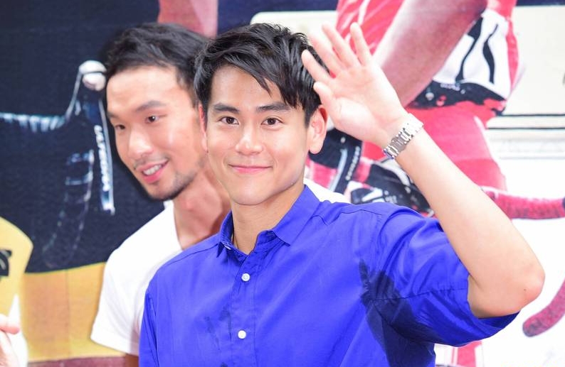 上海封城|IG翻牌女粉帮挑口红 彭于晏认太无聊