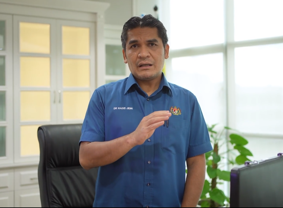 不再轮流返校 教长:全国小学417起恢复实体课