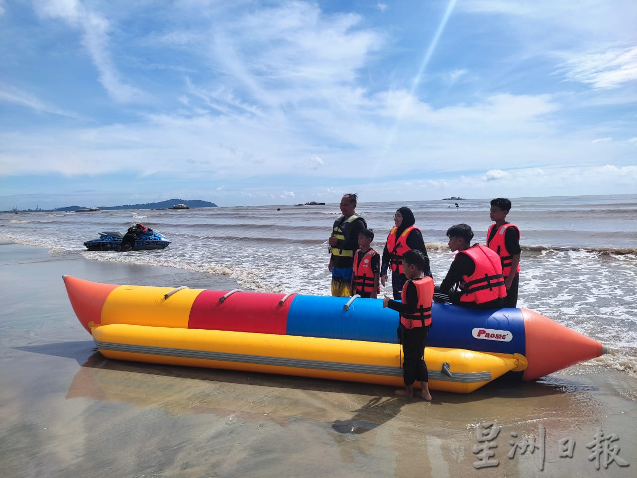 东:东游记:关丹海滩海陆活动