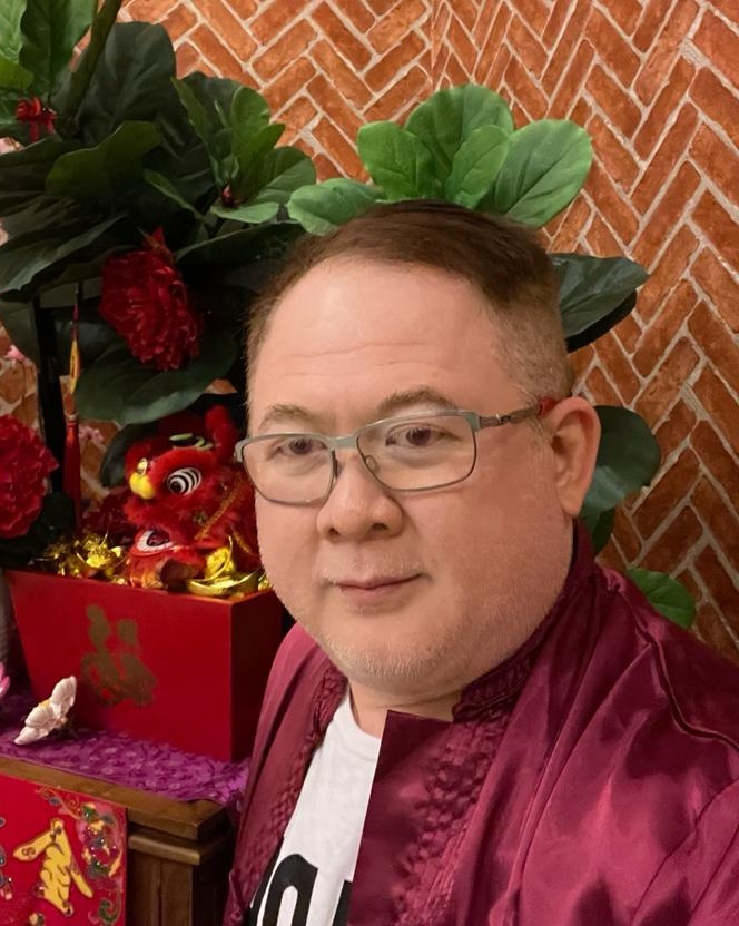 东：旅游业者求存备战