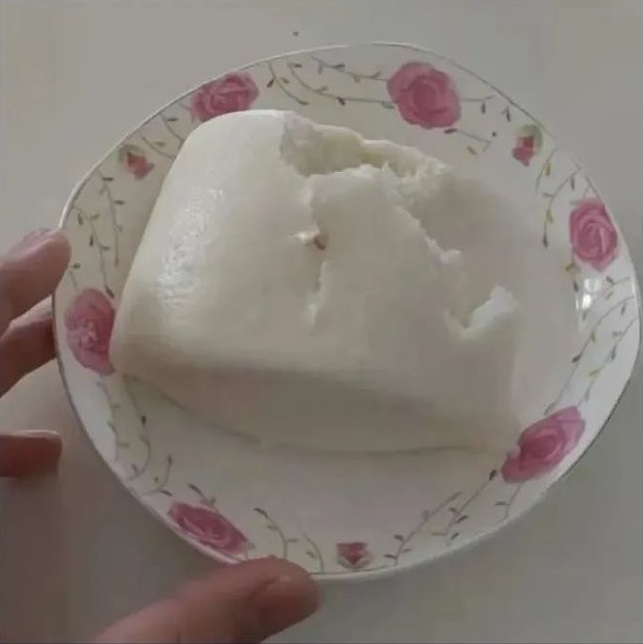 中国厨艺大赛 被咬白馒头获14.4万票拿第一