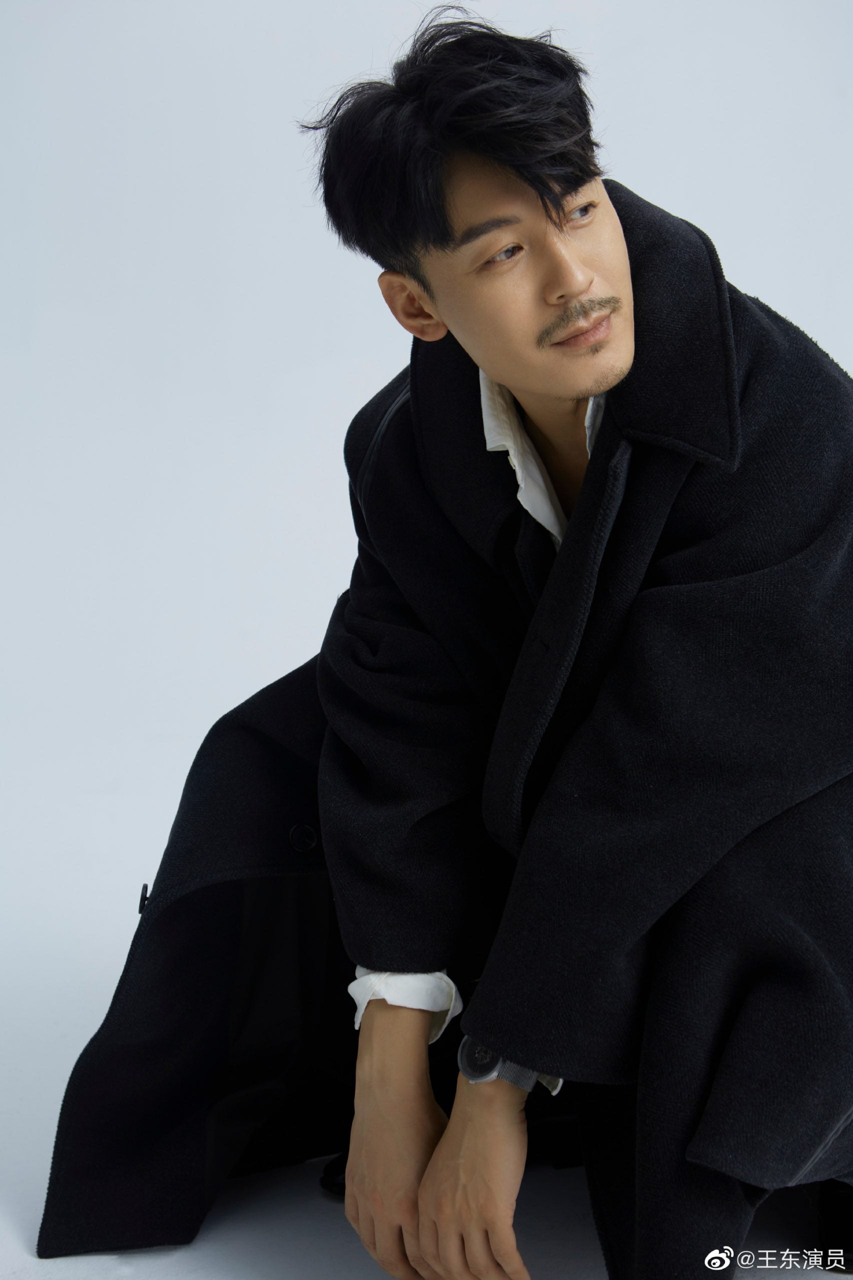 中国男星王东遭控抛妻弃女，宝宝出生不到半年就失踪了3次。（取自微博）