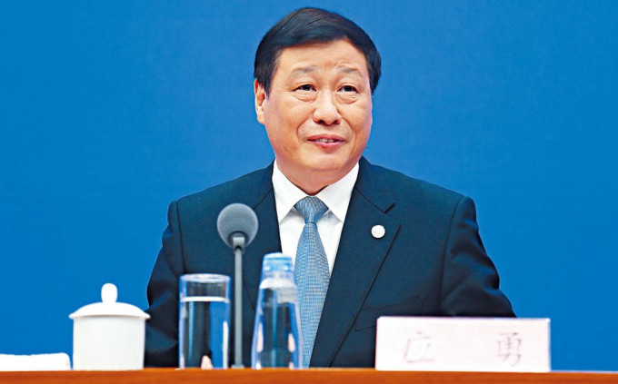 中国观察/暂退居第二线 应勇仕途待观察