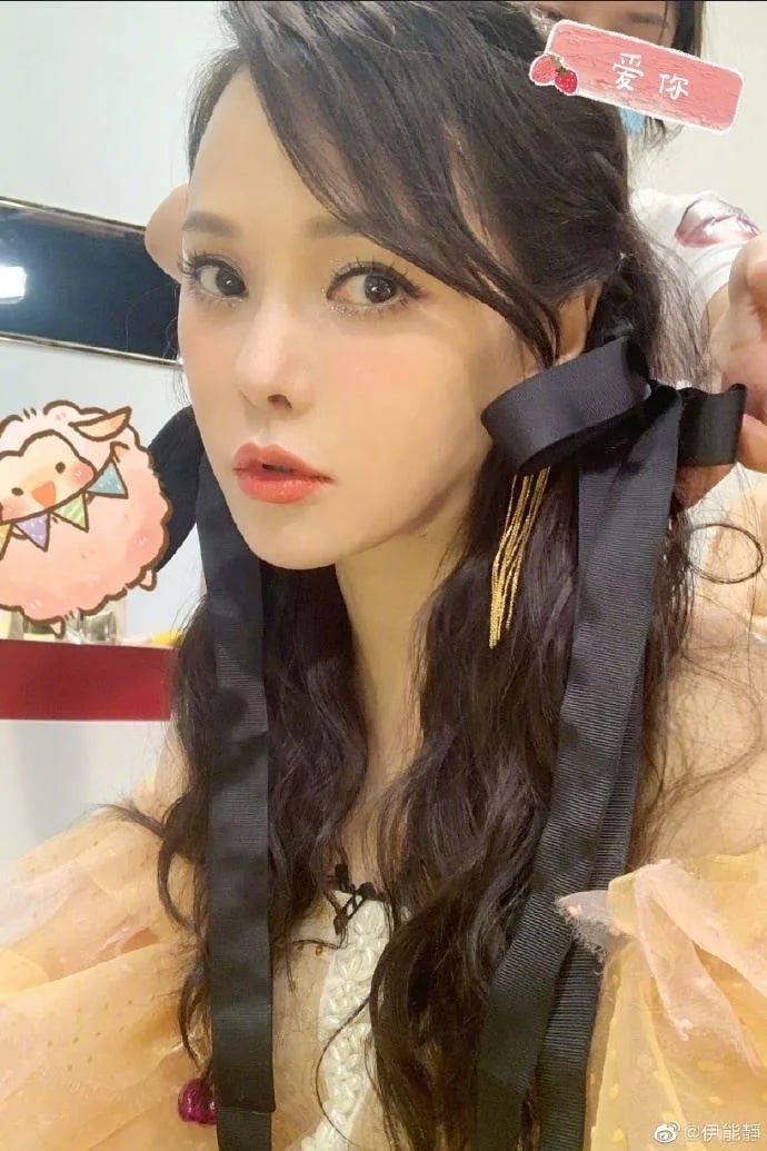 伊能静起毛球二手衣卖85令吉 网气炸：送我都不要	