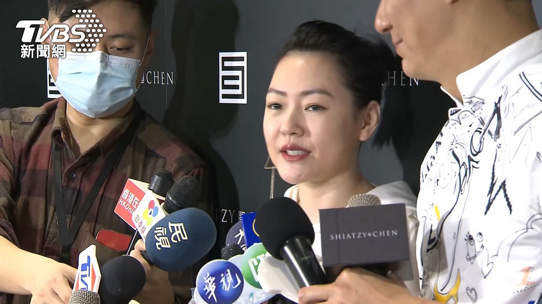 具俊晔让大S回春10岁  小S笑亏胞姐“变婴儿了”