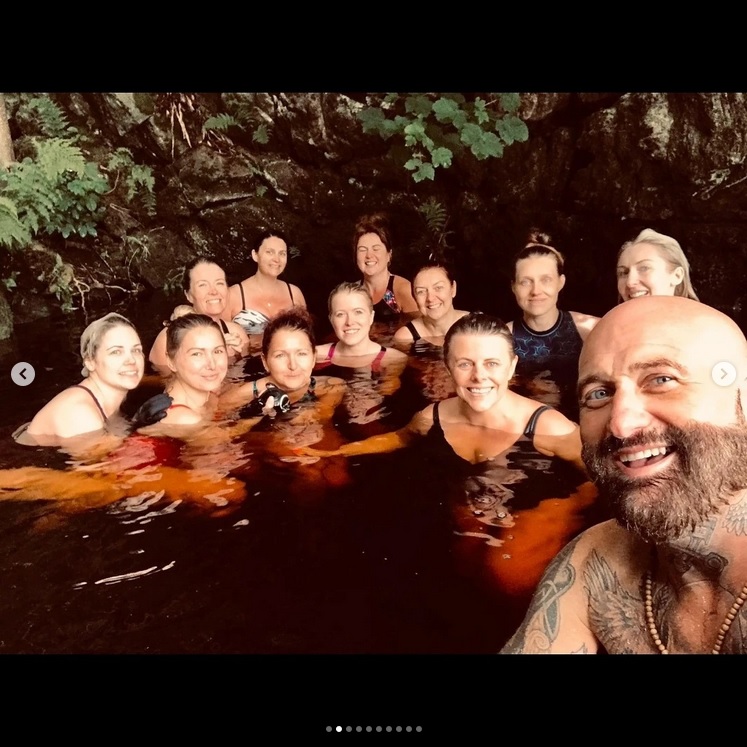 冷水疗法改善健康 女子瞬间瘫软不治