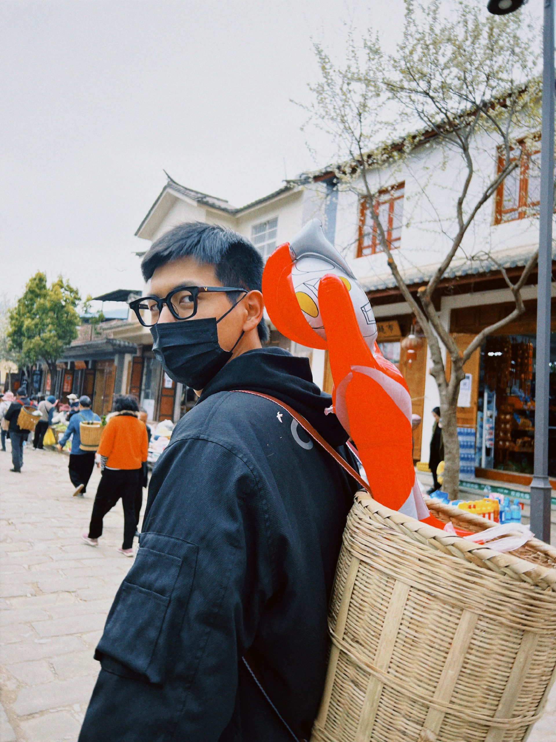 刘亦菲李现粉丝骂战不断 剧组忧成“清朗行动”目标