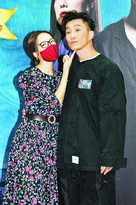 前度自爆背叛被骂翻 李施嬅笑邓健泓“低能”