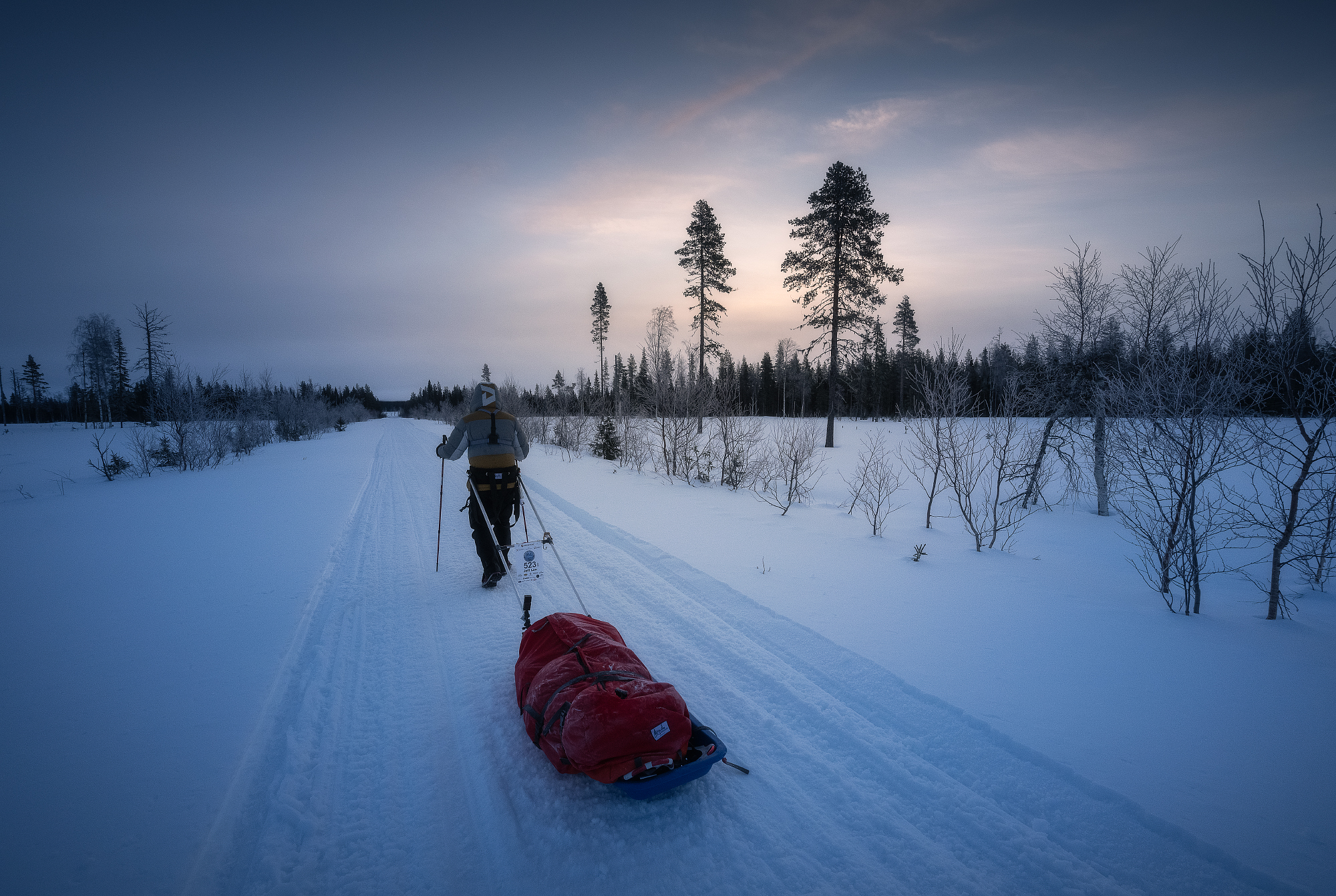 北极超马|  刘俊腾为爱滋受害童跑  严寒下的一股暖意